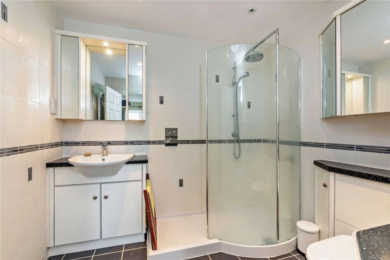 3.2 acres House, Wickham Heath, Newbury RG20 - Sold STC