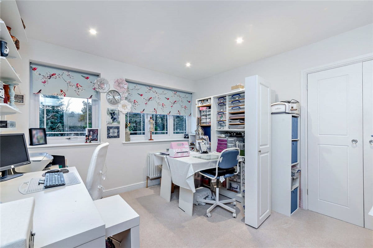 4 bedroom house, Hatch Close, Chapel Row RG7 - Sold STC