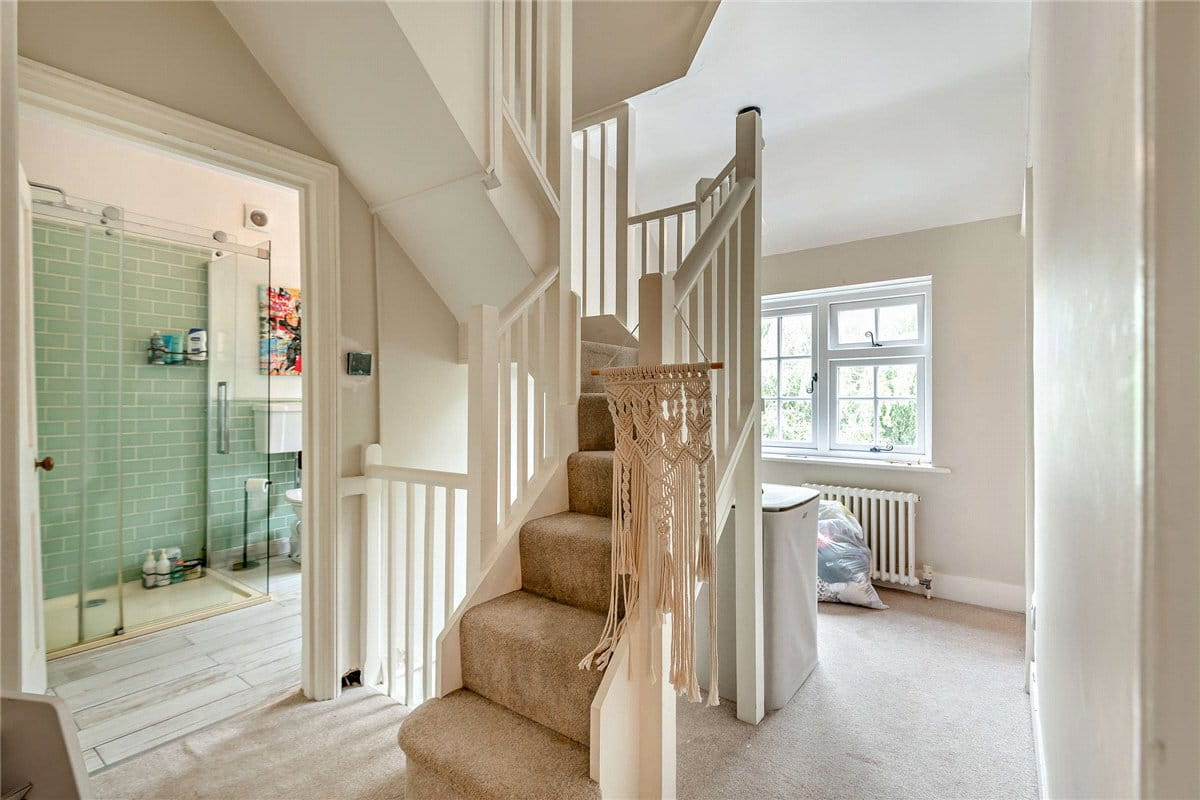 4 bedroom house, Cold Ash Hill, Cold Ash RG18 - Available