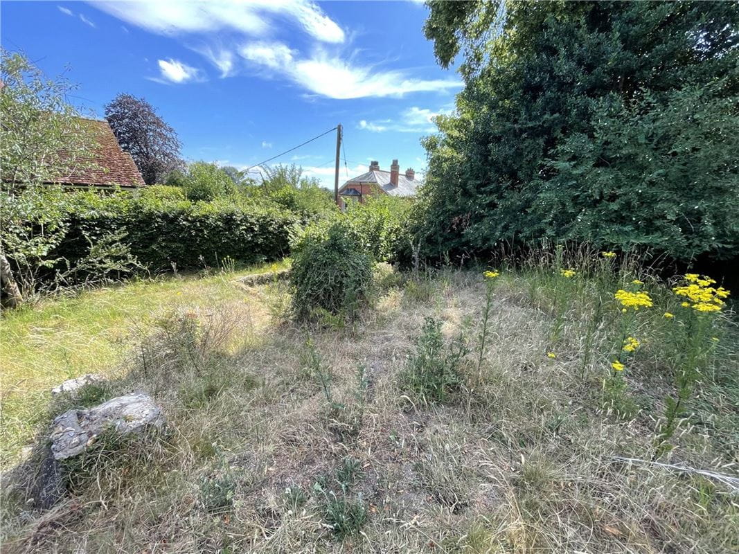  bedroom development plot, Croft Lane, Newbury RG14 - Available