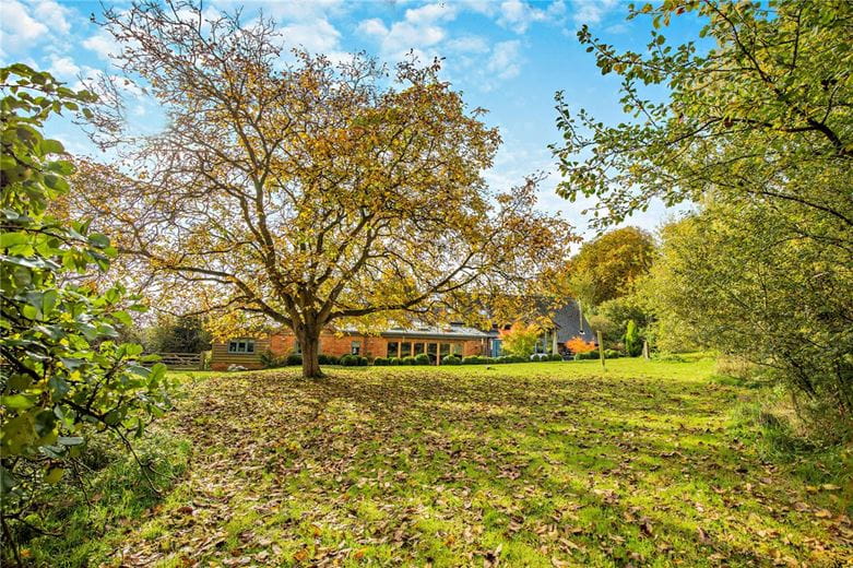 4 bedroom house, Long Lane, Shaw RG14 - Sold STC