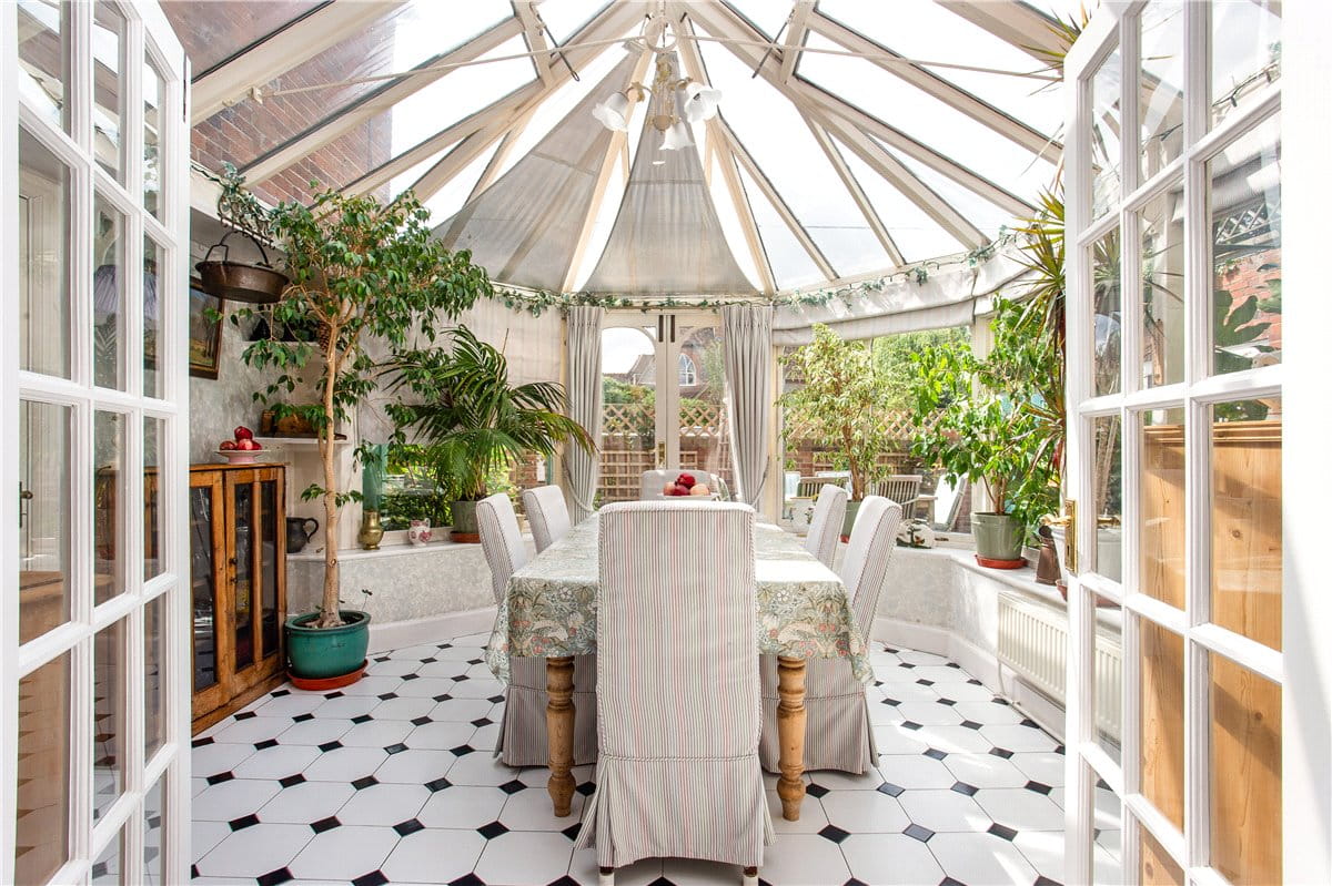 6 bedroom house, Eastbury, Hungerford RG17 - Available