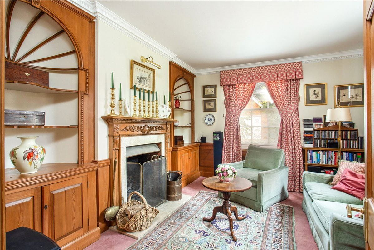 6 bedroom house, Eastbury, Hungerford RG17 - Available