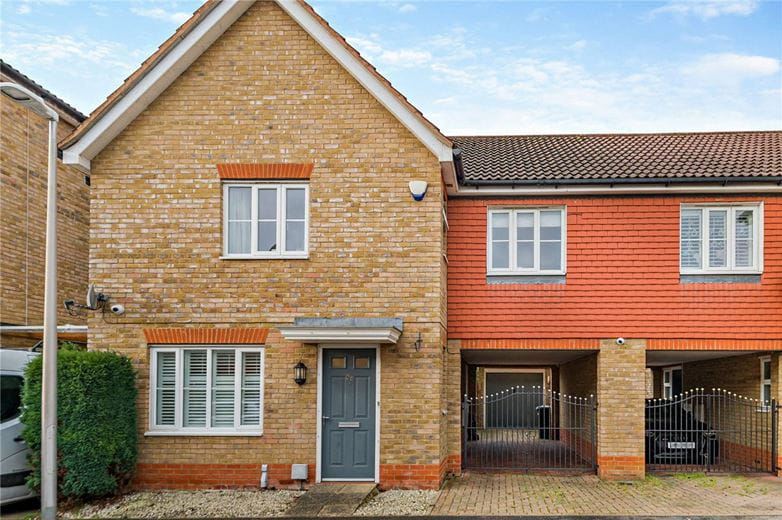 4 bedroom house, Claremont Crescent, Newbury RG14 - Available