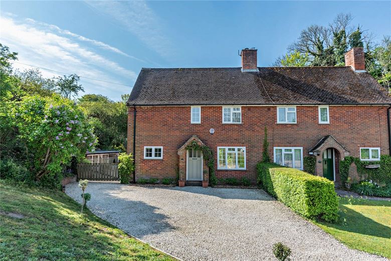 3 bedroom house, Ecchinswell, Newbury RG20 - Available