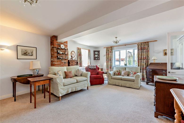 4 bedroom house, Swan Street, Kingsclere RG20 - Sold