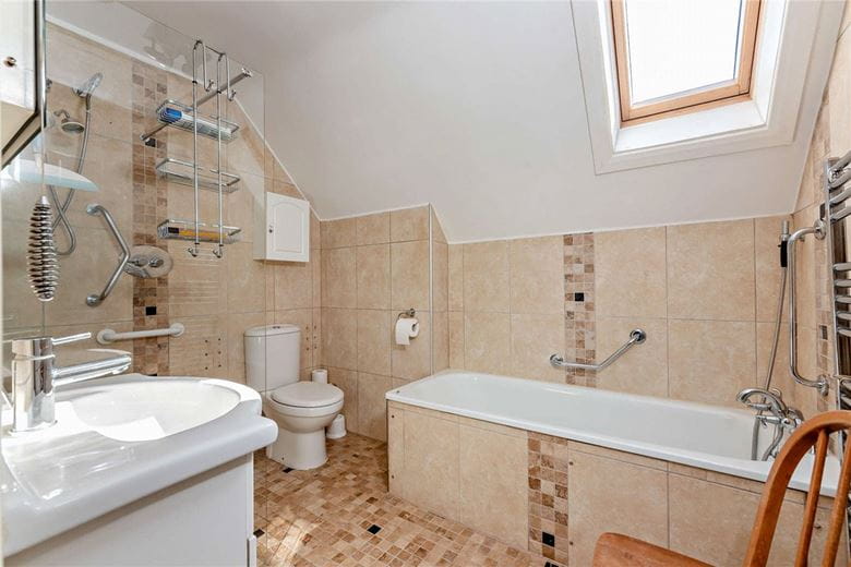 4 bedroom house, Swan Street, Kingsclere RG20 - Sold