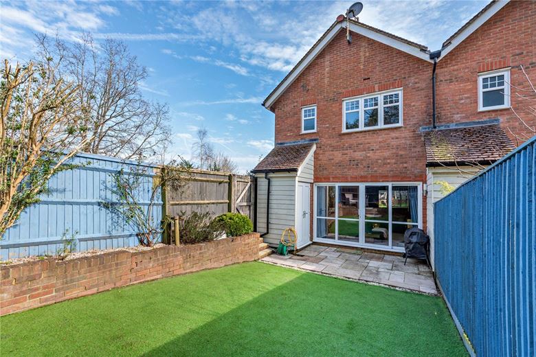 2 bedroom house, Paddock End, Woolton Hill RG20 - Sold