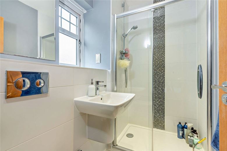 2 bedroom house, Paddock End, Woolton Hill RG20 - Sold