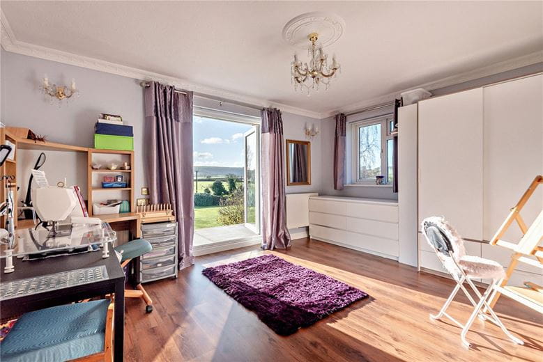 5 bedroom house, Fox's Lane, Kingsclere RG20 - Available