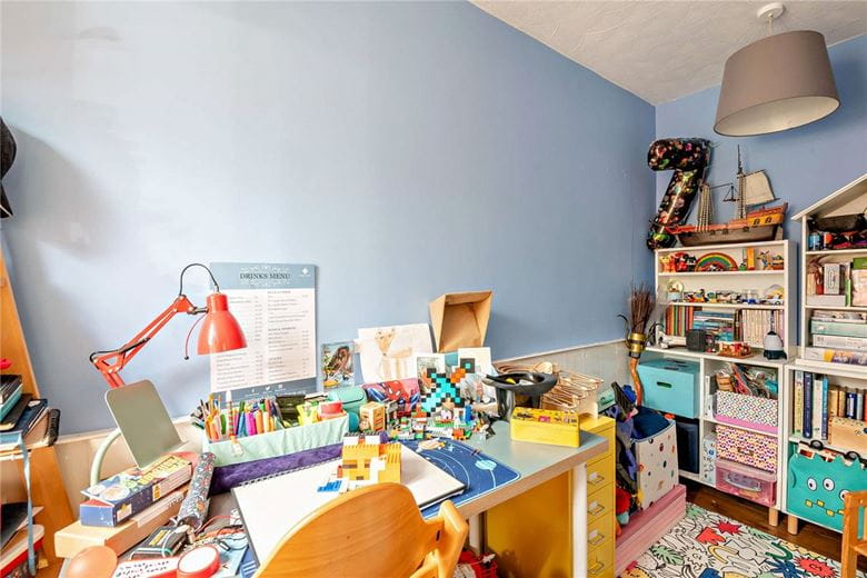 4 bedroom house, Green Lane, Newbury RG14 - Available