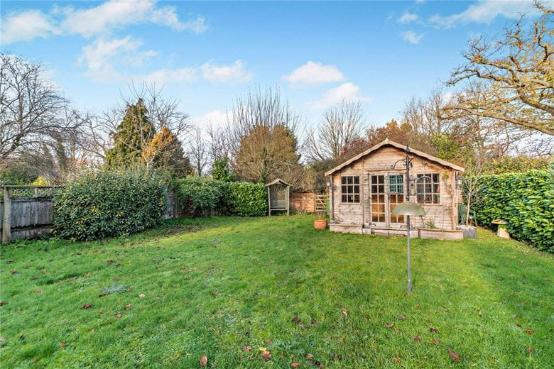 4 bedroom house, Hambridge Lane, Newbury RG14 - Available