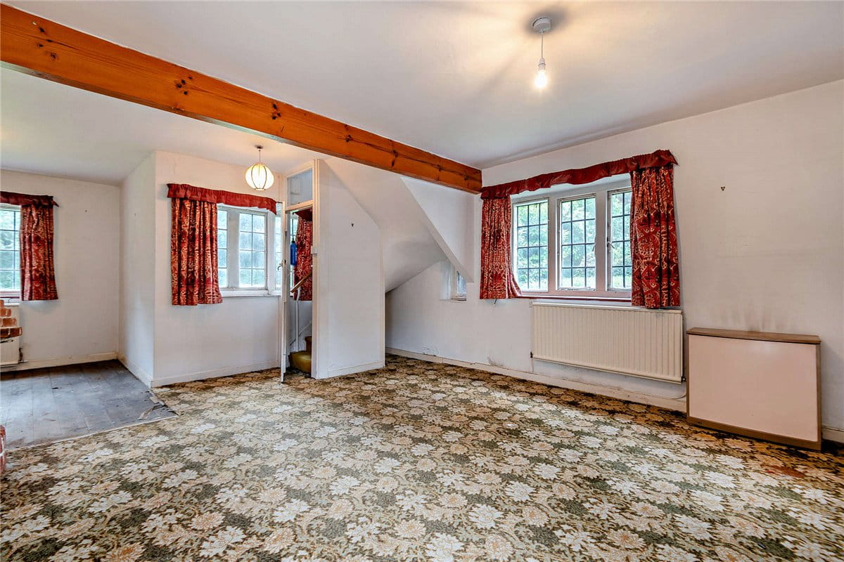 6 bedroom house, Burys Bank Road, Greenham RG19 - Sold STC