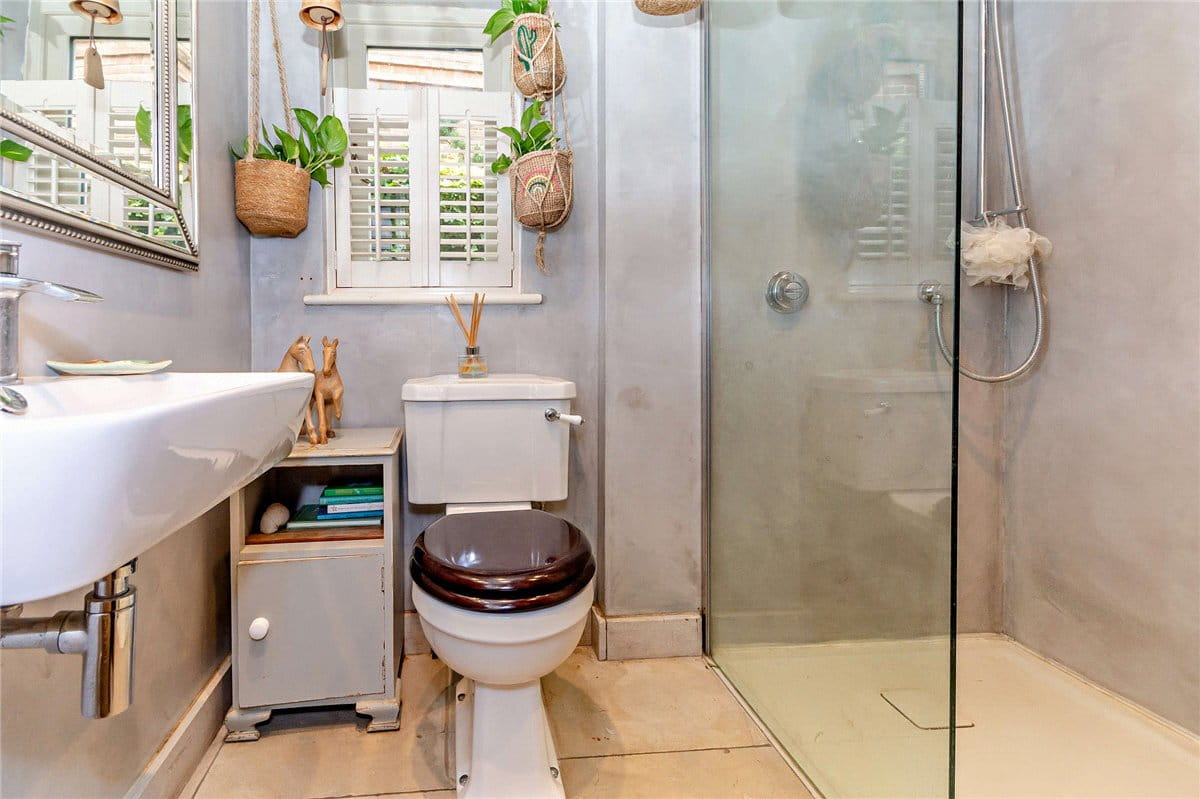 3 bedroom house, Gore End Road, Ball Hill RG20 - Sold