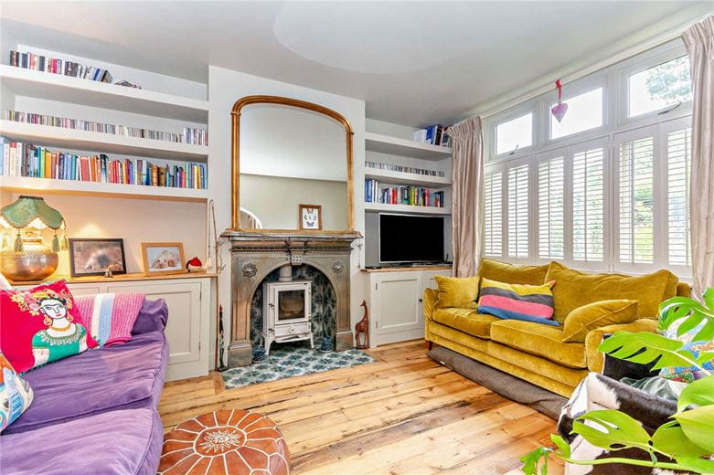 3 bedroom house, Gore End Road, Ball Hill RG20 - Available