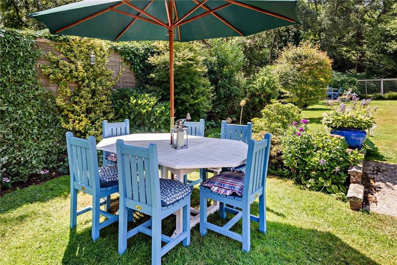 6 bedroom house, Hampstead Norreys Road, Hermitage RG18 - Sold STC