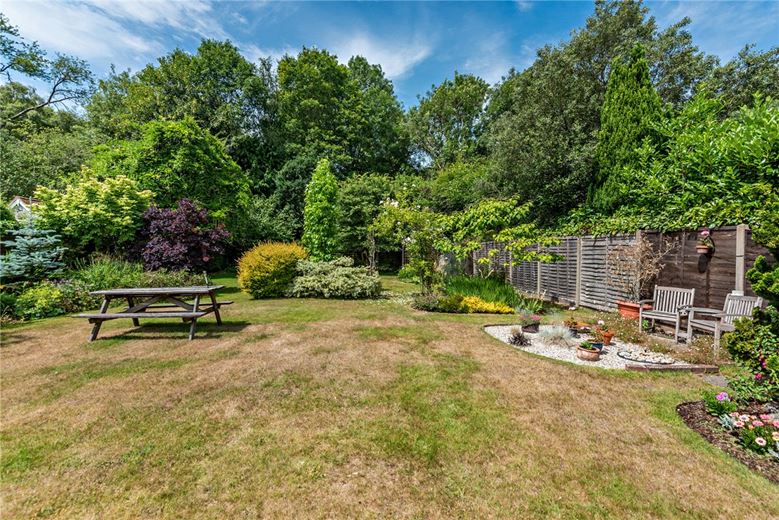 5 bedroom house, Hampstead Norreys Road, Hermitage RG18 - Available