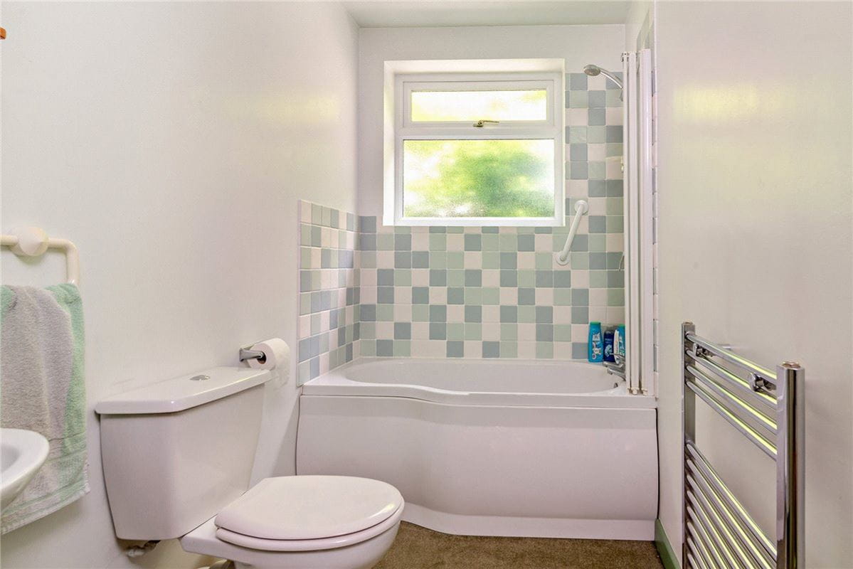 5 bedroom house, Hampstead Norreys Road, Hermitage RG18 - Available