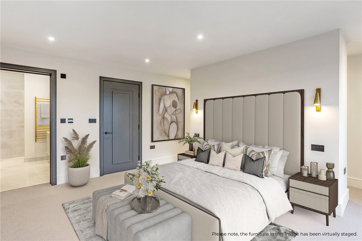 4 bedroom house, Speen Lane, Newbury RG14 - Available