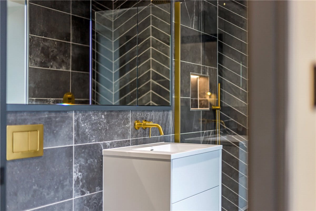 4 bedroom house, Speen Lane, Newbury RG14 - Available