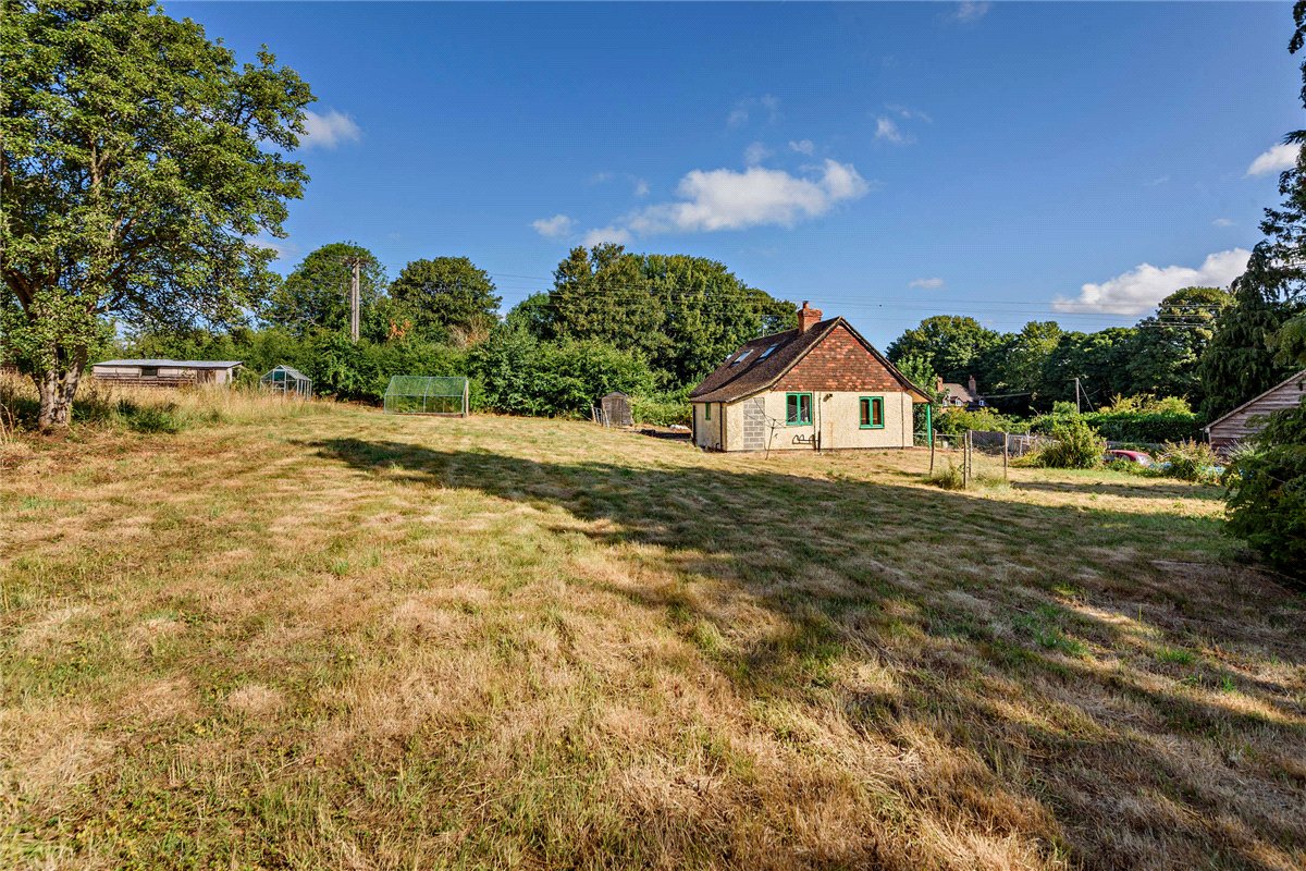 2 bedroom house, Main Street, Chaddleworth RG20 - Sold STC