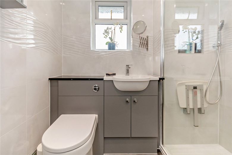 3 bedroom house, Billington Way, Thatcham RG18 - Sold STC