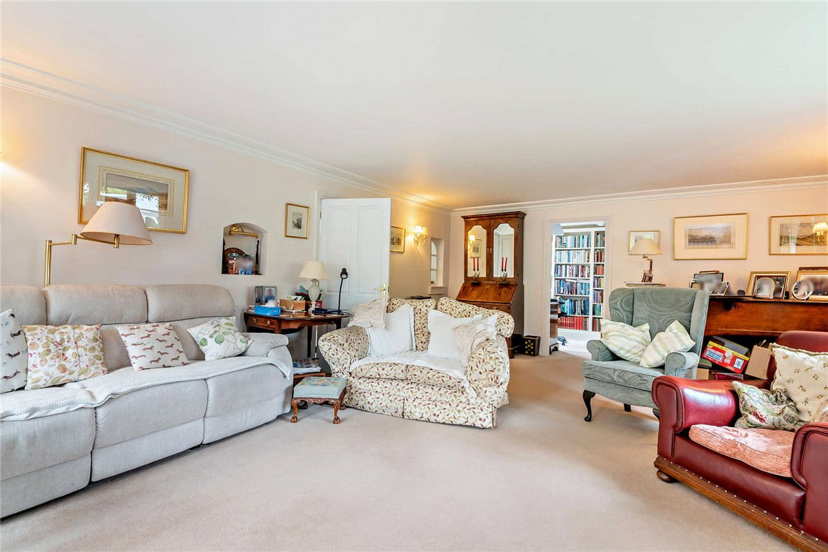 4 bedroom house, Church Street, Kintbury RG17 - Sold STC