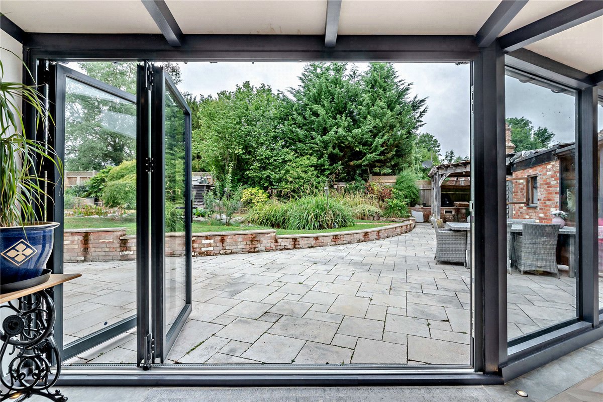 4 bedroom house, Ashford Hill Road, Headley RG19 - Available