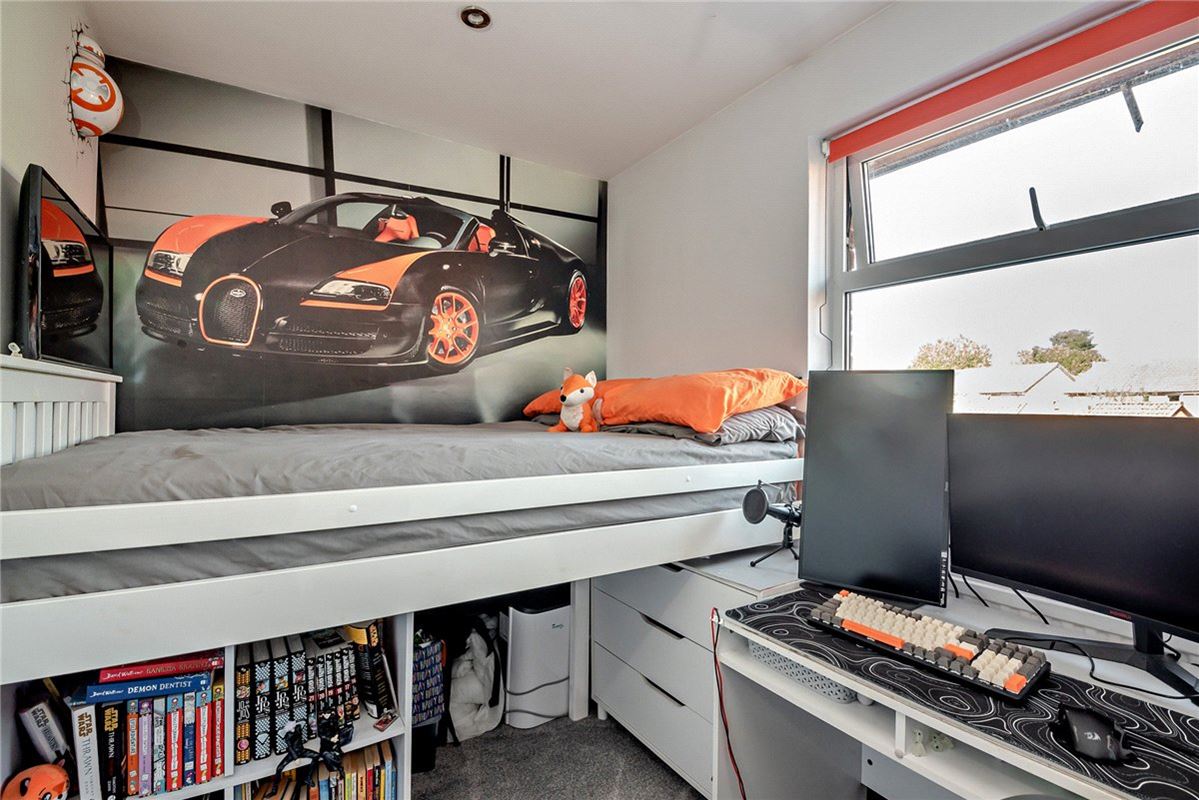 2 bedroom house, Blackdown Way, Thatcham RG19 - Sold STC