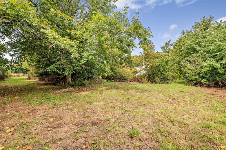 6 bedroom house, Brightwalton, Newbury RG20 - Available