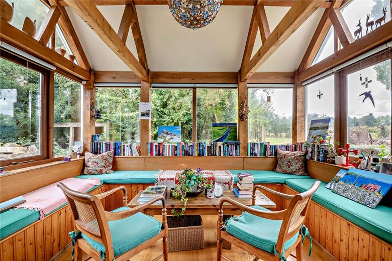 6 bedroom house, Brightwalton, Newbury RG20 - Available