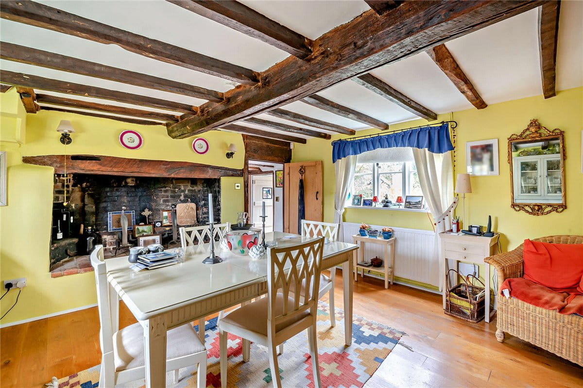 6 bedroom house, Brightwalton, Newbury RG20 - Available