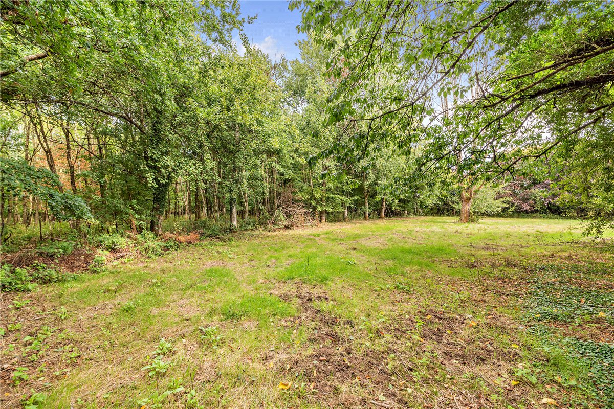 6 bedroom house, Brightwalton, Newbury RG20 - Available