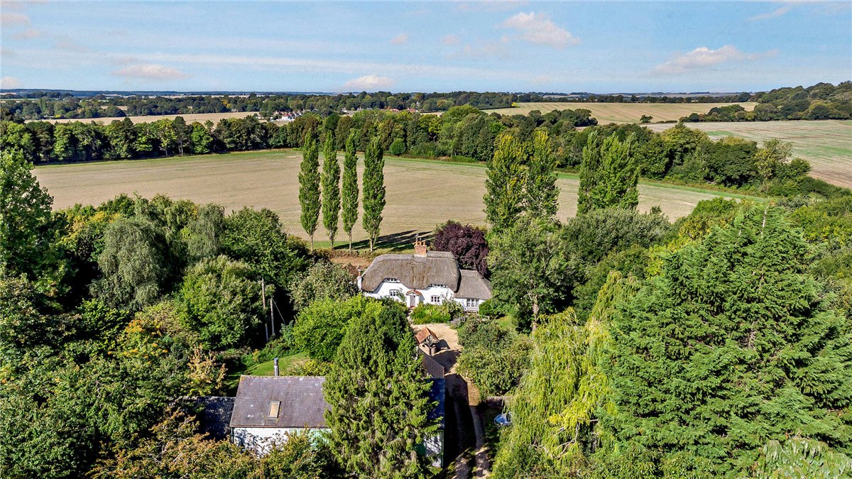 6 bedroom house, Brightwalton, Newbury RG20 - Available