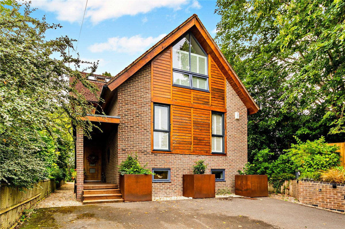 4 bedroom house, Oxford Road, Donnington RG14 - Available