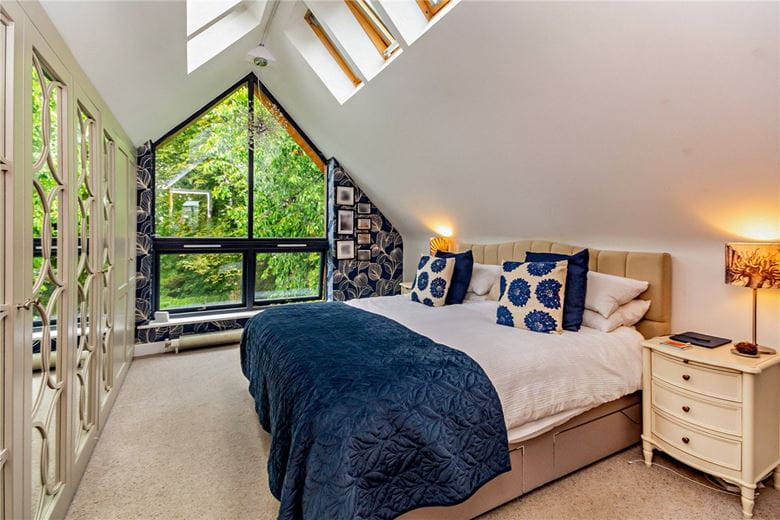 4 bedroom house, Oxford Road, Donnington RG14 - Available