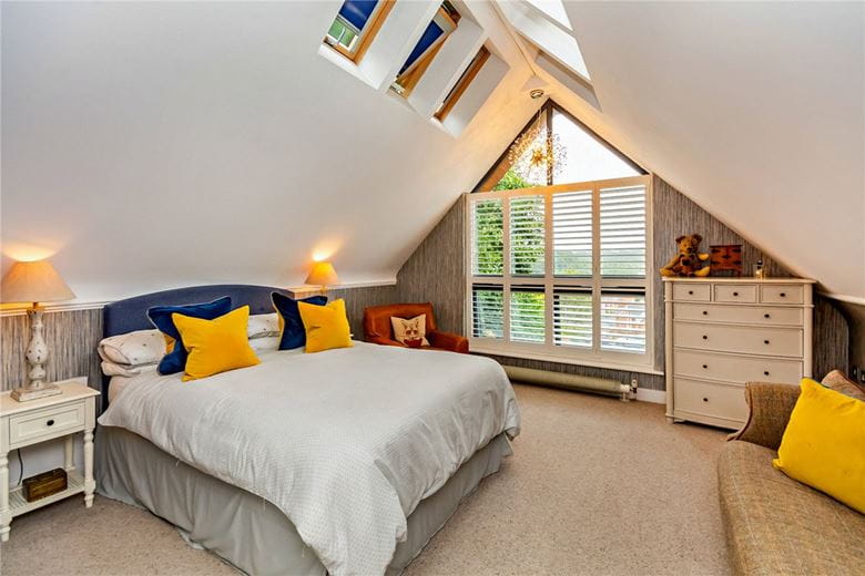 4 bedroom house, Oxford Road, Donnington RG14 - Available