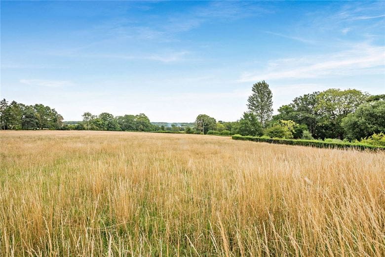 3 bedroom cottage, Rookwood, Stockcross RG20 - Available