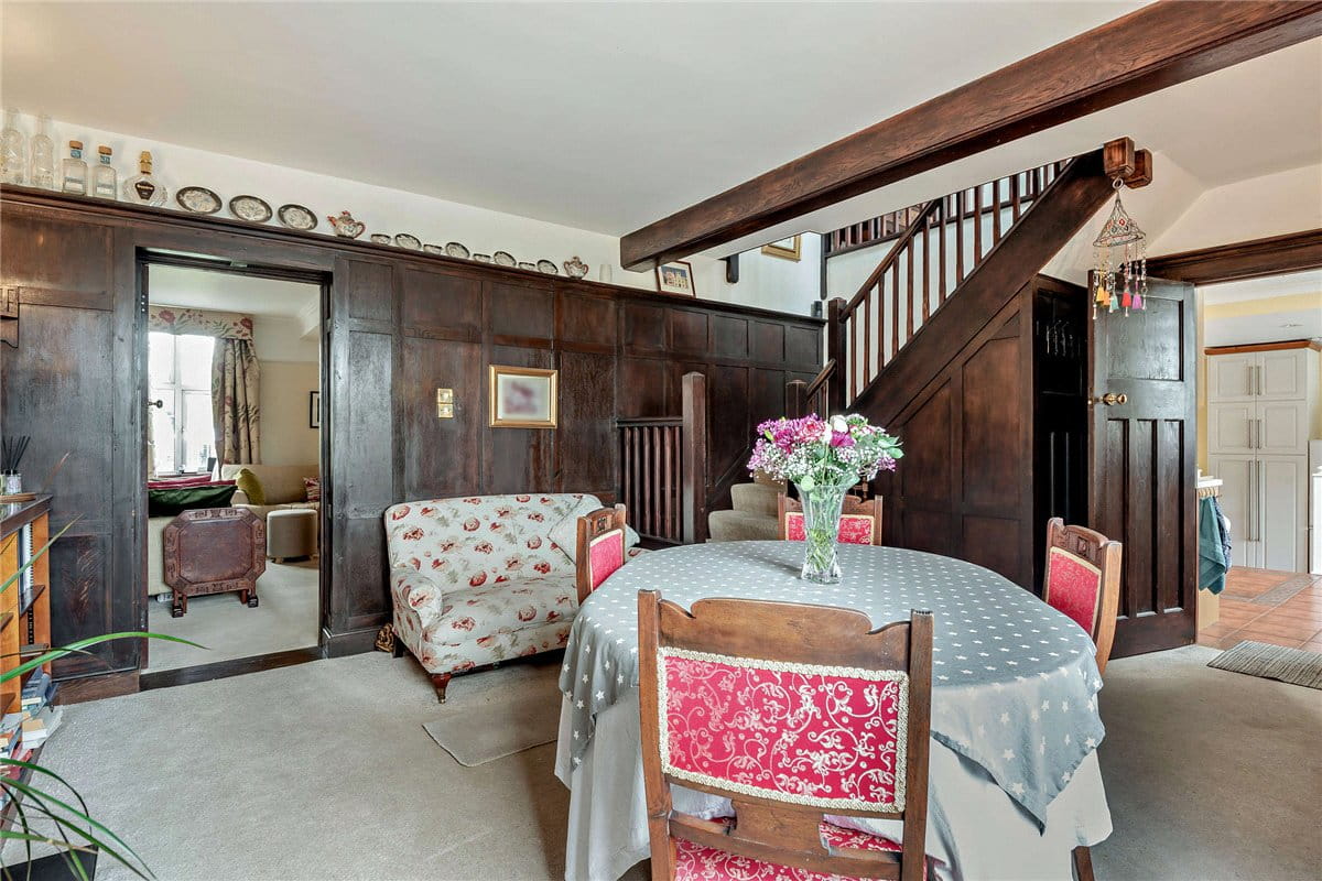 4 bedroom house, Newtown Road, Newbury RG14 - Available