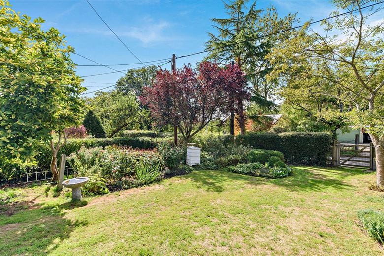 3 bedroom cottage, Hyde End Lane, Brimpton RG7 - Sold STC