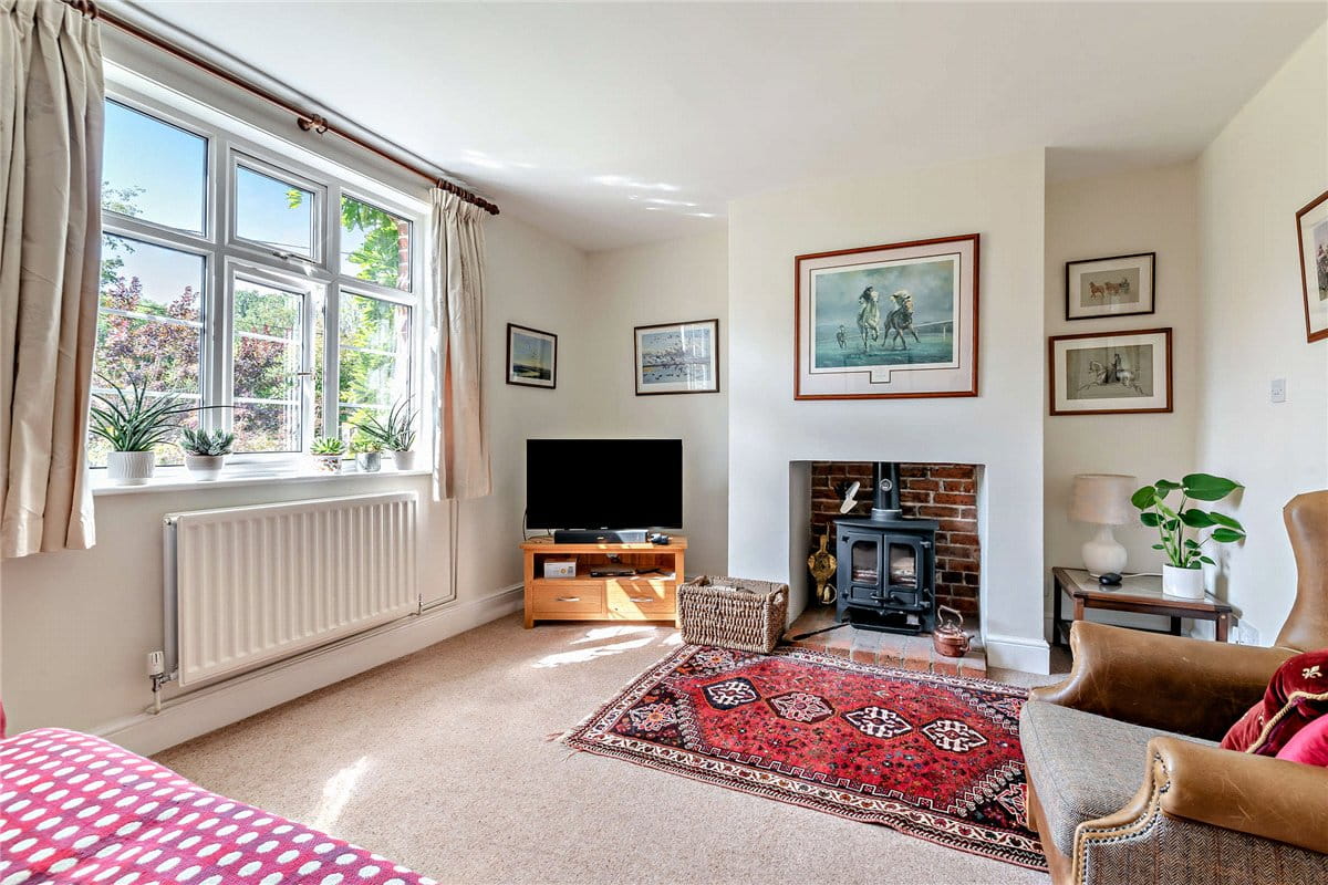 3 bedroom cottage, Hyde End Lane, Brimpton RG7 - Sold STC