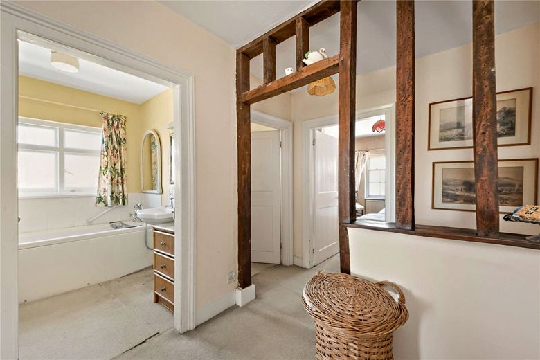 5 bedroom house, Sheepdrove Hill, Lambourn RG17 - Available