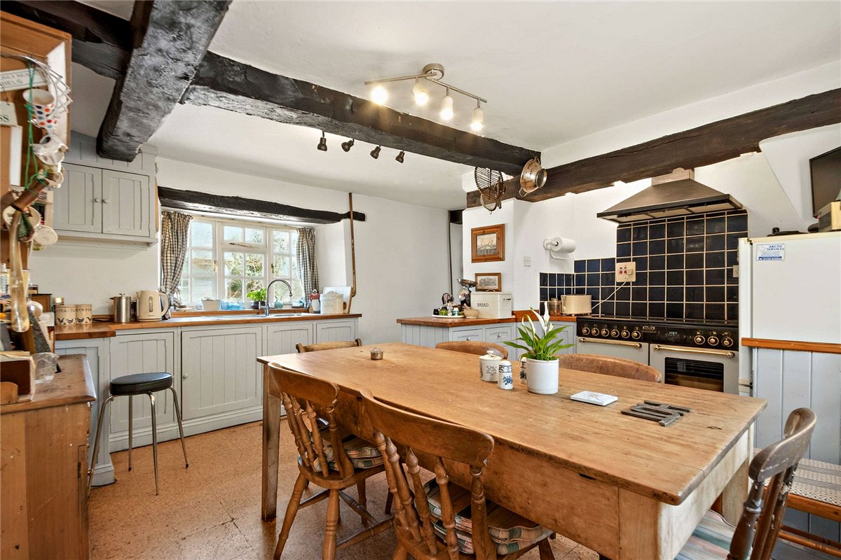 5 bedroom house, Sheepdrove Hill, Lambourn RG17 - Available