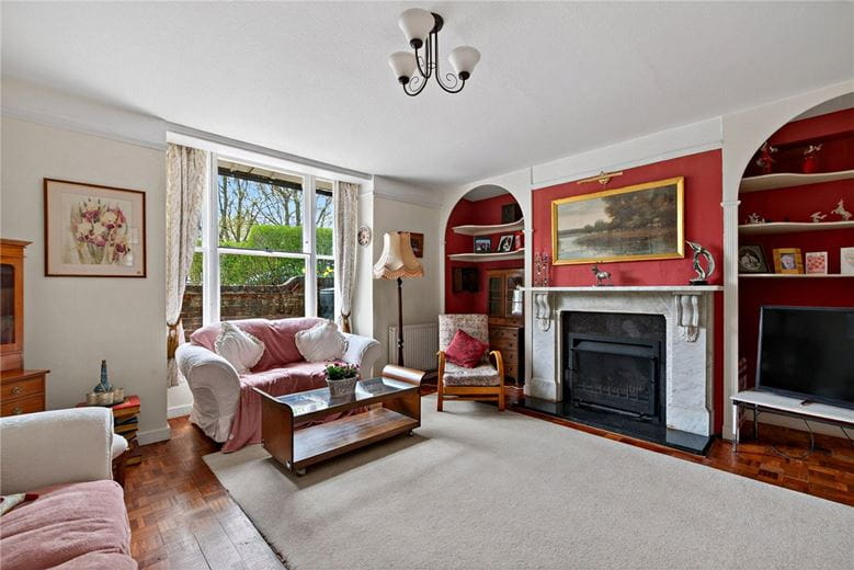 7 bedroom house, Bridge Street, Hungerford RG17 - Available