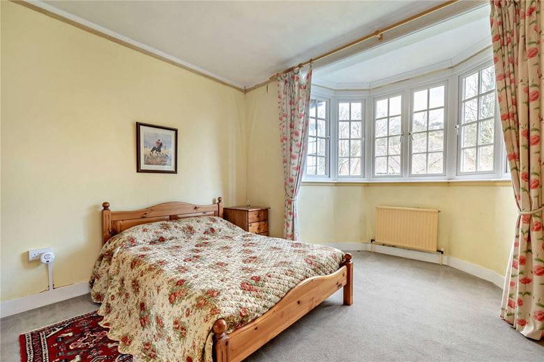 8 bedroom house, Yattendon Road, Hermitage RG18 - Available