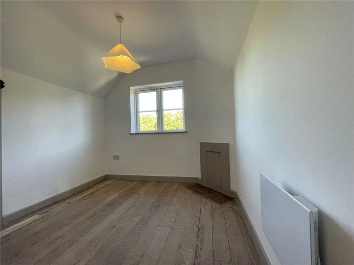 3 bedroom cottage, Enborne Street, Enborne RG14 - Available