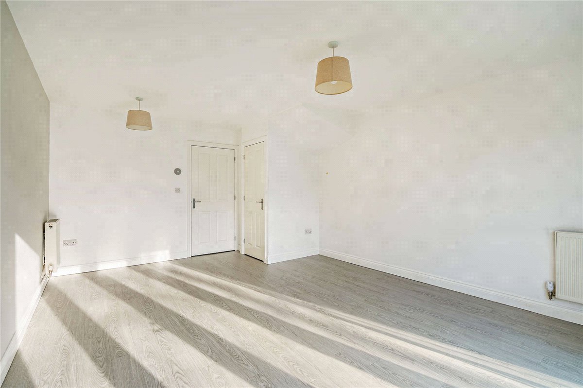 2 bedroom house, Redfinch Mews, Thatcham RG19 - Available