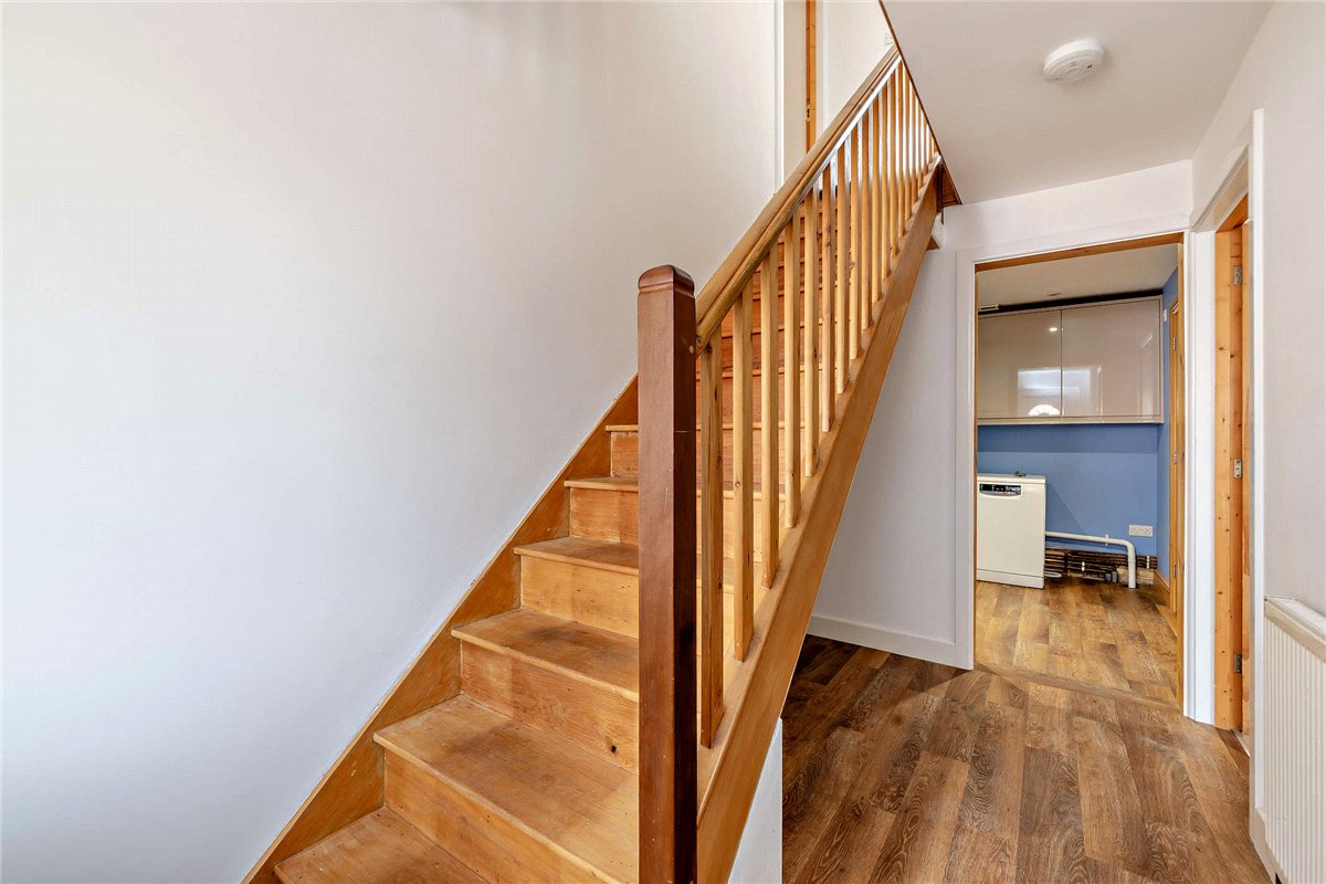 4 bedroom house, Sagecroft Road, Thatcham RG18 - Available