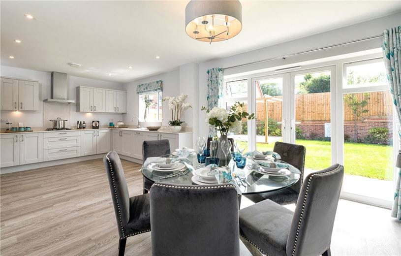 3 bedroom house, Princess Gardens, Bishops Green RG20 - Available