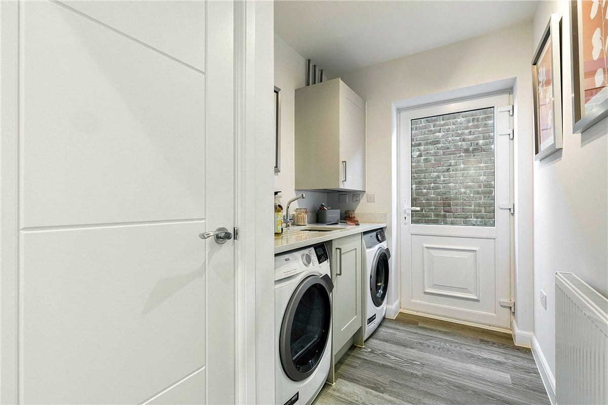 4 bedroom house, Princess Gardens, Bishops Green RG20 - Available